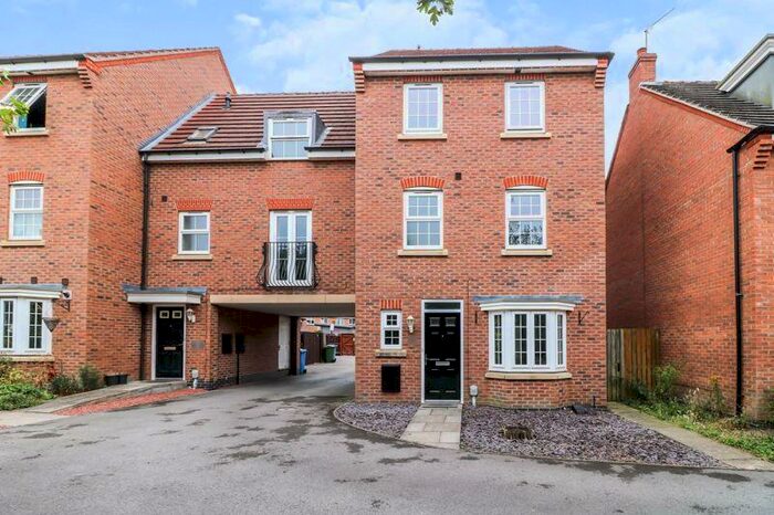 4 Bedroom Detached House To Rent In Rossetti Close, Brough, HU15