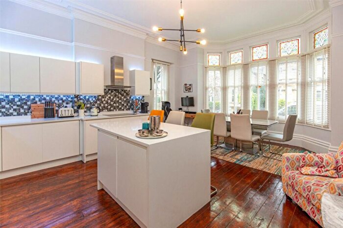 2 Bedroom Apartment To Rent In Redland Road, Redland, Bristol, BS6