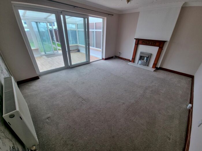 3 Bedroom Semi-Detached House To Rent In Coppice Street, Tipton, DY4