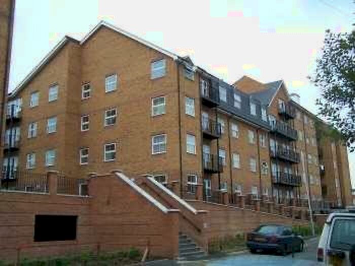 2 Bedroom Flat To Rent In The Academy, Holly Street, Luton, LU1