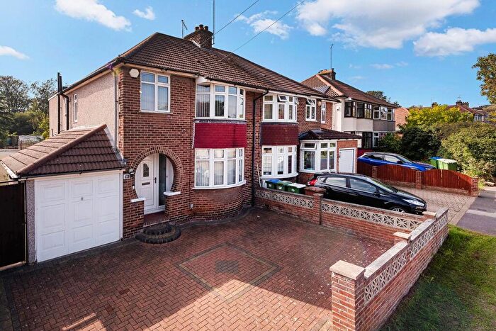 3 Bedroom Semi Detached House For Sale In Merewood Road, Bexleyheath, DA7