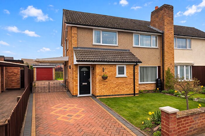 3 Bedroom Semi Detached House To Rent In Raven Drive, Barton Seagrave, Kettering, NN15
