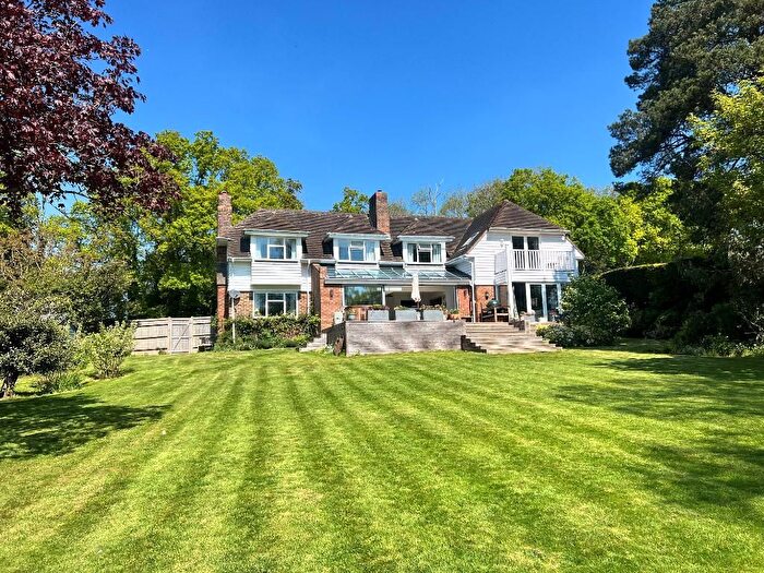 5 Bedroom Detached House For Sale In Cranbrook Road, Benenden, Kent, TN17