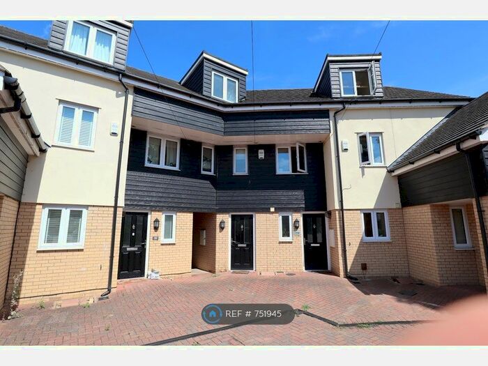 4 Bedroom Terraced House To Rent In Green End Road, Cambridge, CB4