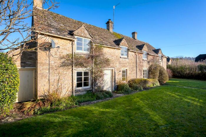 4 Bedroom Detached House For Sale In Rendcomb, Cirencester, GL7