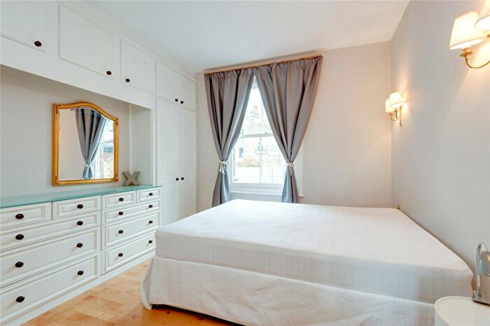 1 Bedroom Apartment To Rent In Downshire Hill, Hampstead, London, NW3
