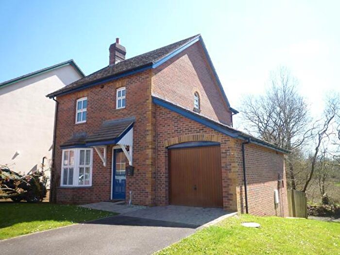 3 Bedroom Town House To Rent In St Peters Road, Holsworthy, EX22