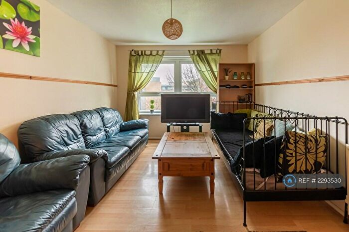1 Bedroom Flat To Rent In Holyrood Rd, Edinburgh, EH8