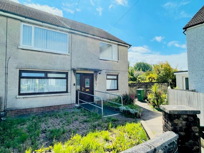 2 Bedroom Flat To Rent In Ynyslyn Road, Hawthorn, Pontypridd, CF37