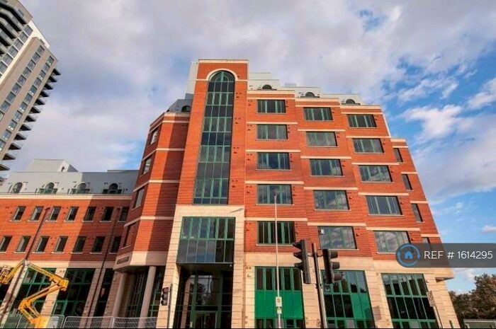 Studio To Rent In Becketts House, Ilford, IG1