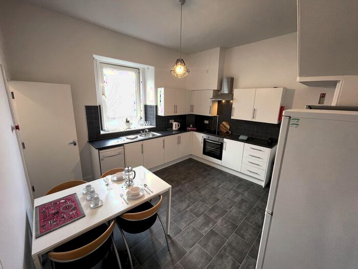 4 Bedroom Flat To Rent In Flat F, Seafield Road, Dundee, DD1