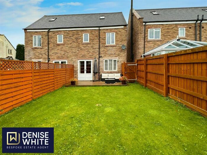 3 Bedroom Semi-Detached House For Sale In Copper Mill Close, Whiston, Staffordshire, ST10