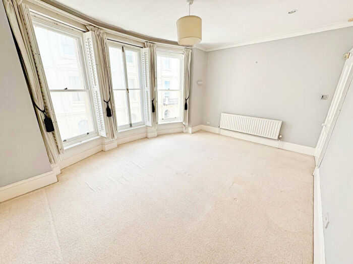1 Bedroom Flat For Sale In Adelaide Mansions, Hove, BN3
