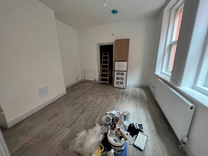 1 Bedroom Flat To Rent In Sea Road, Boscombe, Bournemouth, BH5