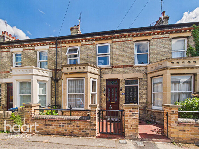 3 Bedroom Terraced House For Sale In Springfield Road, Cambridge, CB4