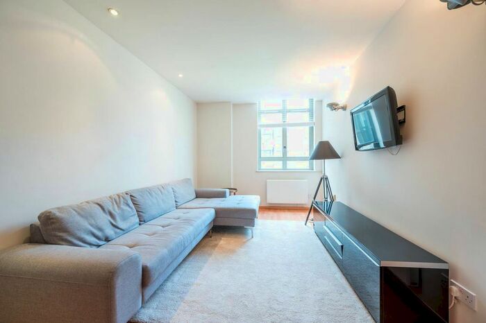 1 Bedroom Flat To Rent In City Road, City, London, EC1V
