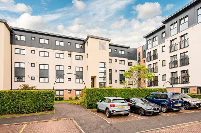 2 Bedroom Flat For Sale In / Tait Wynd, Brunstane, Edinburgh, EH15