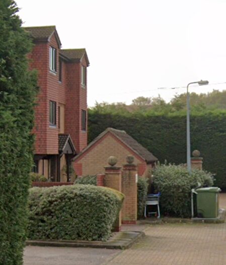 1 Bedroom Flat For Sale In Hunting Gate, Colchester, CO1