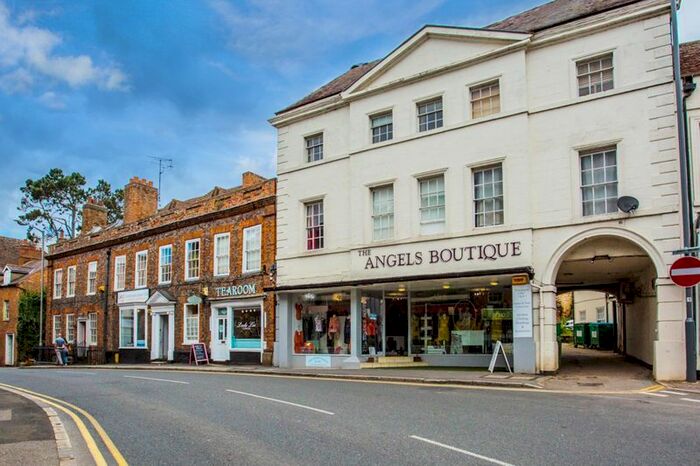 1 Bedroom Flat To Rent In Cobham Mews, West Street, Buckingham MK18