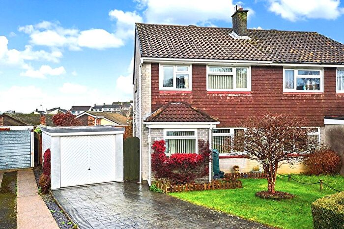 3 Bedroom Semi Detached House For Sale In Killigrew Avenue, Saltash, Cornwall, PL12