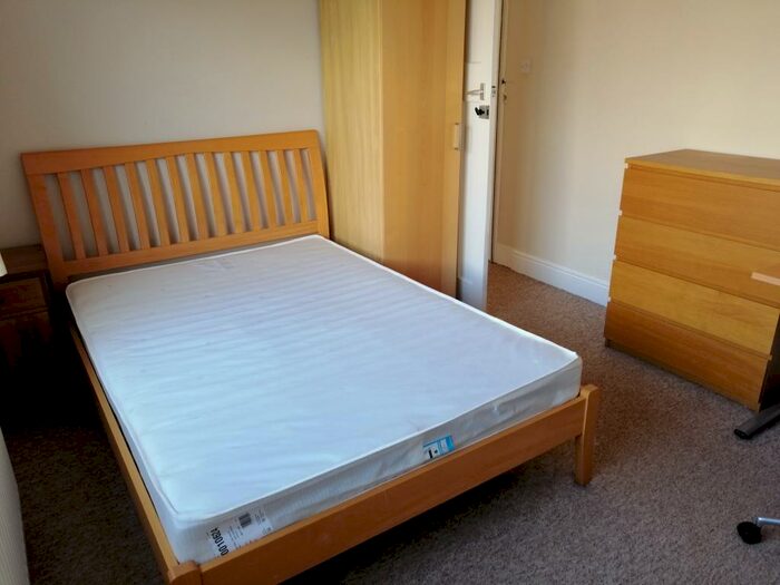 3 Bedroom Semi-Detached House To Rent In Glynne Road, Bangor, Gwynedd, LL57