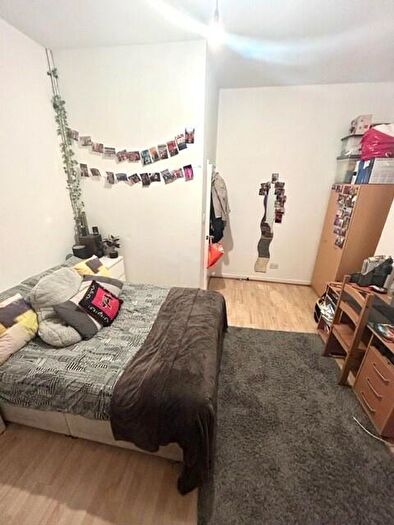 2 Bedroom Apartment To Rent In Woodville Road, Cardiff(City), CF24