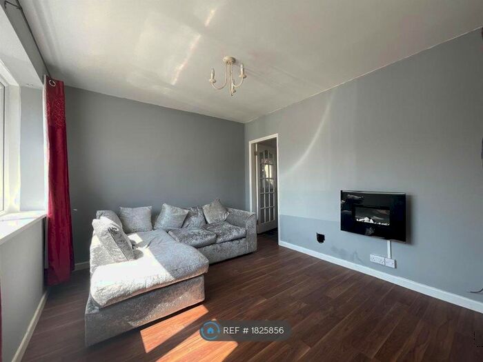 3 Bedroom Terraced House To Rent In Failsworth Close, Nottingham, NG11