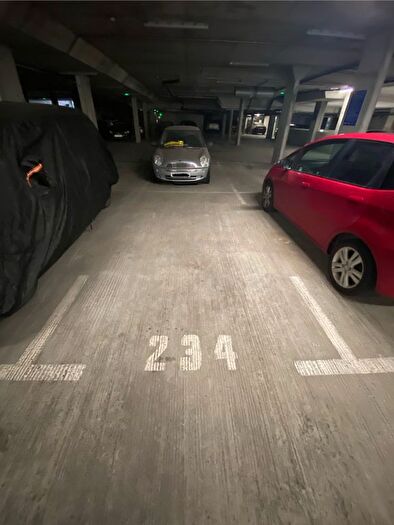 Garage / Parking To Rent In Western Gateway, London, E16