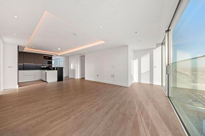 2 Bedroom Flat To Rent In Carrara Tower, Bollinder Place, EC1V
