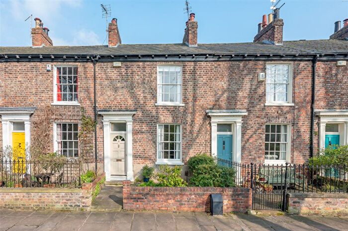 2 Bedroom Terraced House For Sale In Dewsbury Terrace, York, YO1