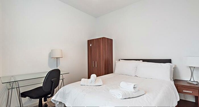 5 Bedroom Property To Rent In Park Road, London, NW8