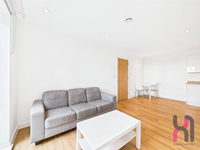 2 Bedroom Flat To Rent In Eastbank Tower, Great Ancoats Street, M4