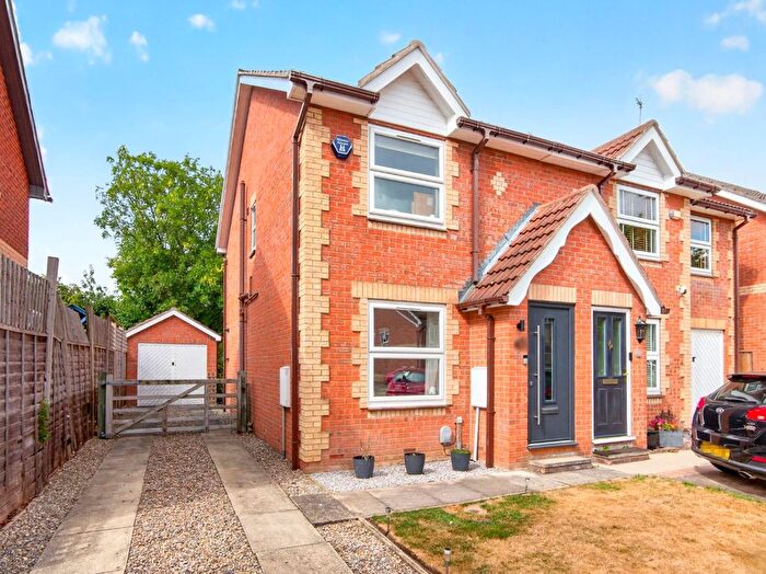 2 Bedroom Property For Sale In Stephenson Close, Huntington, York, YO32