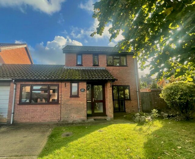 4 Bedroom Detached House To Rent In Gales Ground, Marlborough, Wiltshire, SN8