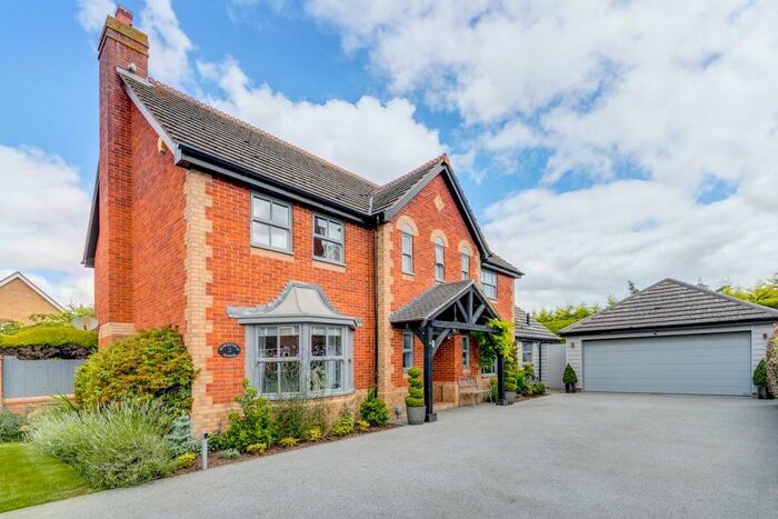 5 Bedroom Detached House For Sale In Homefield, Hinxworth, SG7