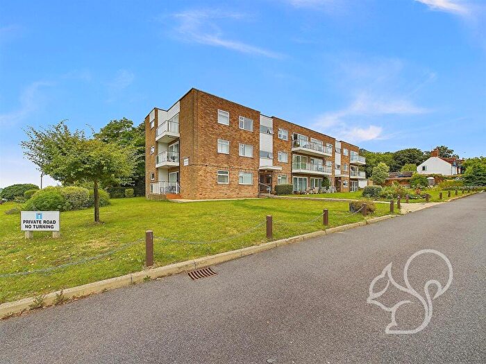 2 Bedroom Flat For Sale In Coast Road, West Mersea, CO5