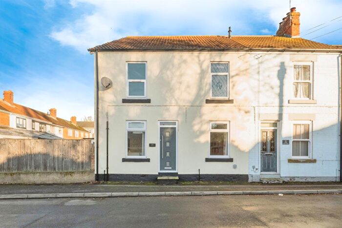 3 Bedroom End Terrace House For Sale In Queen Street, Thorne, Doncaster, DN8
