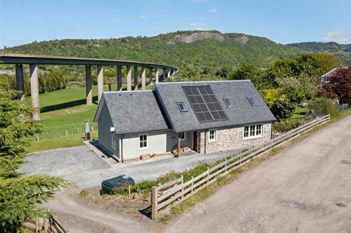 4 Bedroom Detached House For Sale In Rhynd, Perth, PH2