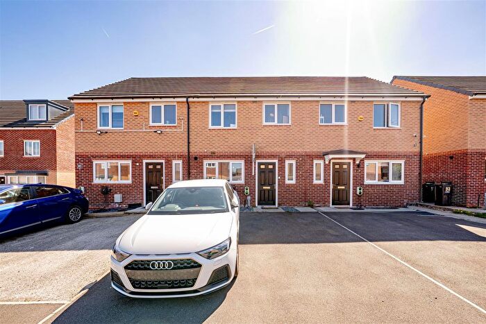 3 Bedroom Mews For Sale In St. Gabriels Close, Leigh, WN7