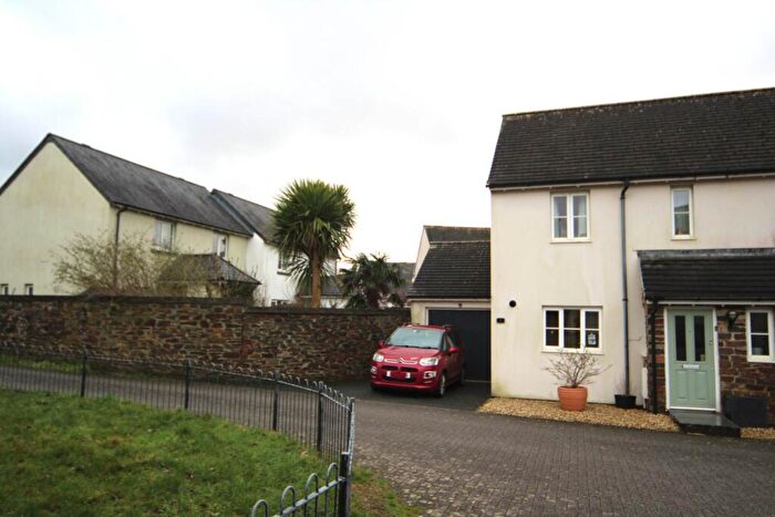 2 Bedroom House For Sale In Callington, PL17