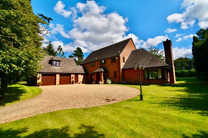 5 Bedroom Detached House For Sale In Harlestone Road, Church Brampton, Northampton, NN6