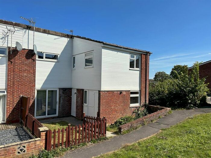 3 Bedroom End Of Terrace House To Rent In Orkney Close, Popley, Basingstoke, RG24
