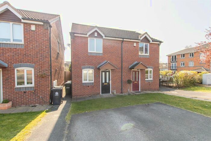 2 Bedroom Semi-Detached House To Rent In Kappler Close, Netherfield, Nottingham, NG4