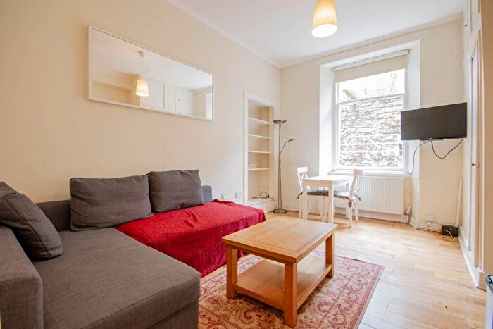 1 Bedroom Flat To Rent In L Lady Lawson Street, Edinburgh, EH3