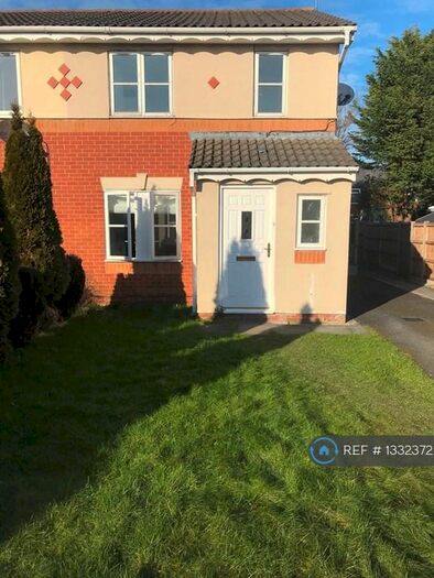 3 Bedroom Semi-Detached House To Rent In Pinetree Close, Winsford, CW7