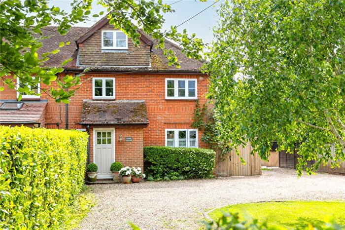 4 Bedroom Semi-Detached House For Sale In Redlands Lane, Crondall, Farnham, Surrey, GU10