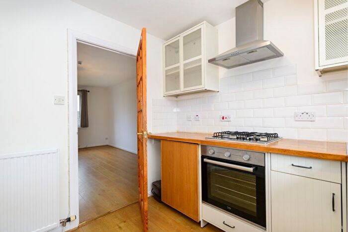 2 Bedroom Flat To Rent In Harbour Road, Tayport, DD6