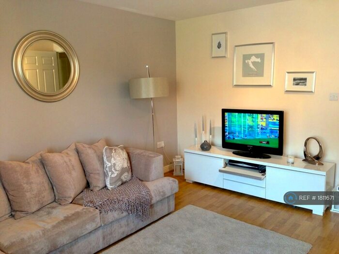 2 Bedroom Flat To Rent In Thyme Close, Blackheath, SE3