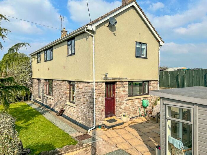 4 Bedroom Detached House For Sale In West End Lane, Nailsea, North Somerset, BS48