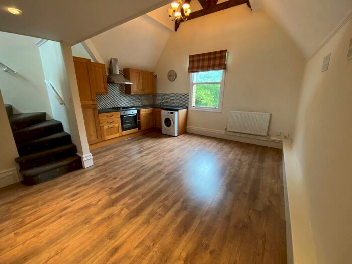 2 Bedroom Apartment To Rent In Ullet Road, Aigburth, L17